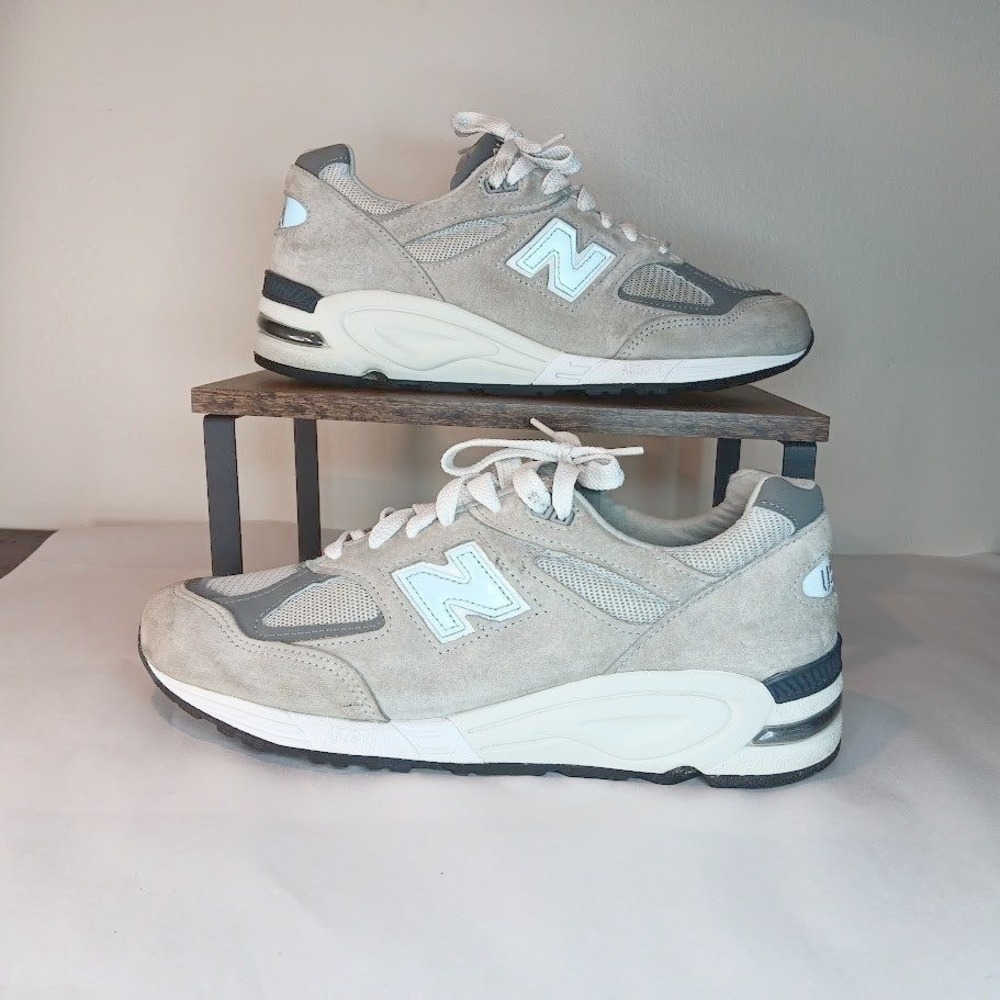 New Balance 990v2 Mens 9.5 Grey Made in USA Suede Mesh M990GR2 Sneakers Good